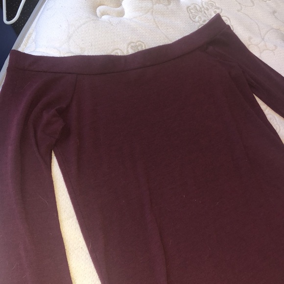LOFT burgundy off-the-shoulder long sleeve lightweight top, Excellent condition! - Picture 5 of 10